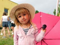 Zahradní slavnost jako sladká tečka za školním rokem